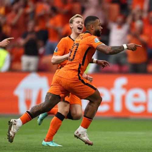 荷兰vs奥地利开球